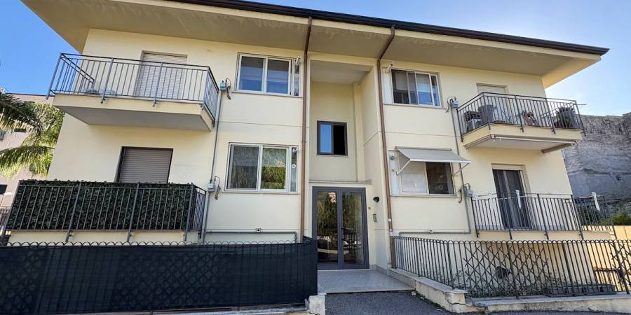 Appartamenti | Case | Ville | Attico in vendita e affitto a Palermo