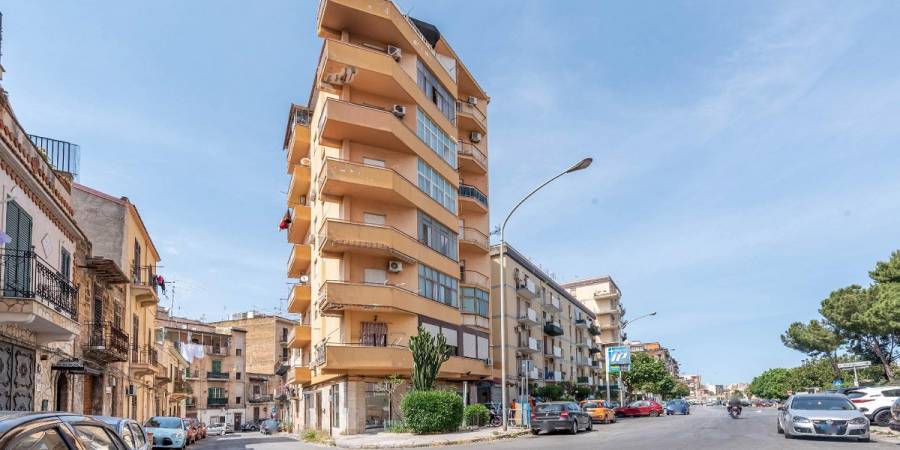 Appartamenti | Case | Ville | Attico in vendita e affitto a Palermo